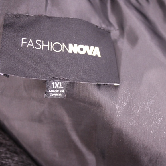 0344 Fashion Nova Black Faux Fur Cropped Jacket – 1XL - Picture 3 of 6
